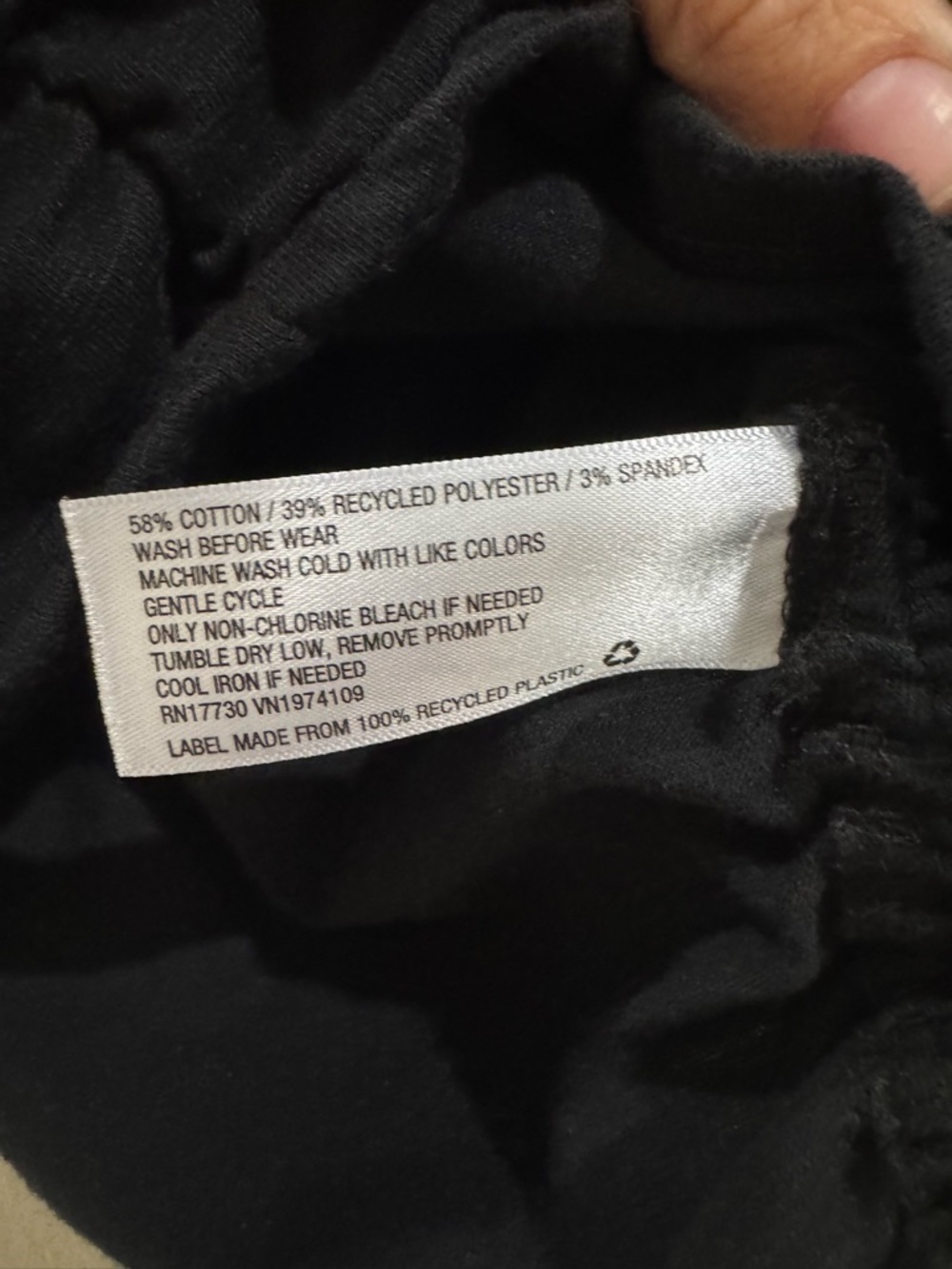 Universal Thread Black Ruched Front cropped tank top size Large - Picture 5 of 5